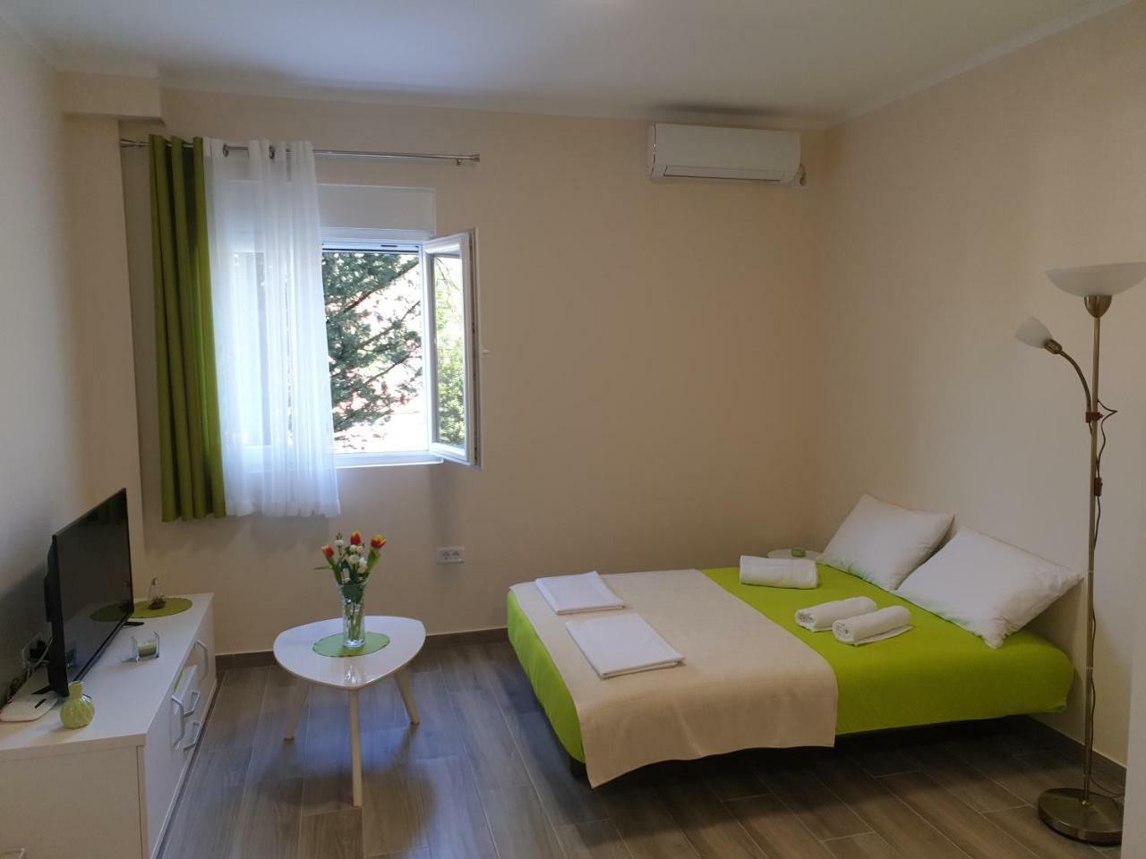 Apartments Jadran Tivat Luaran gambar