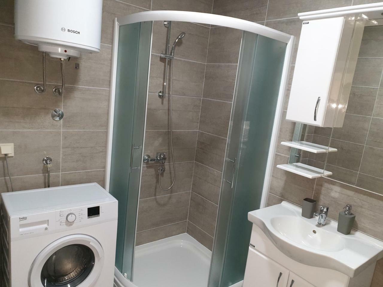 Apartments Jadran Tivat Luaran gambar
