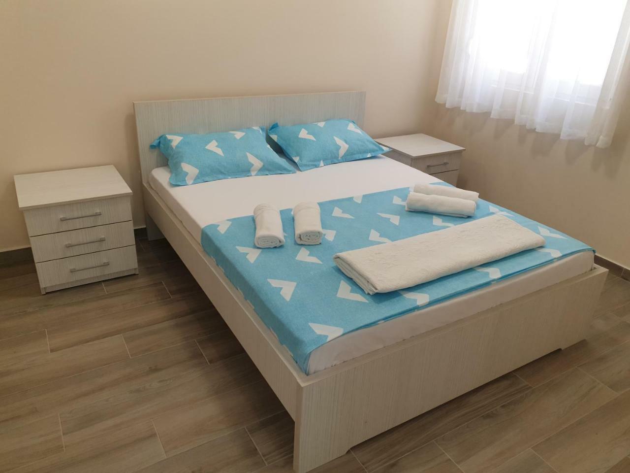 Apartments Jadran Tivat Luaran gambar